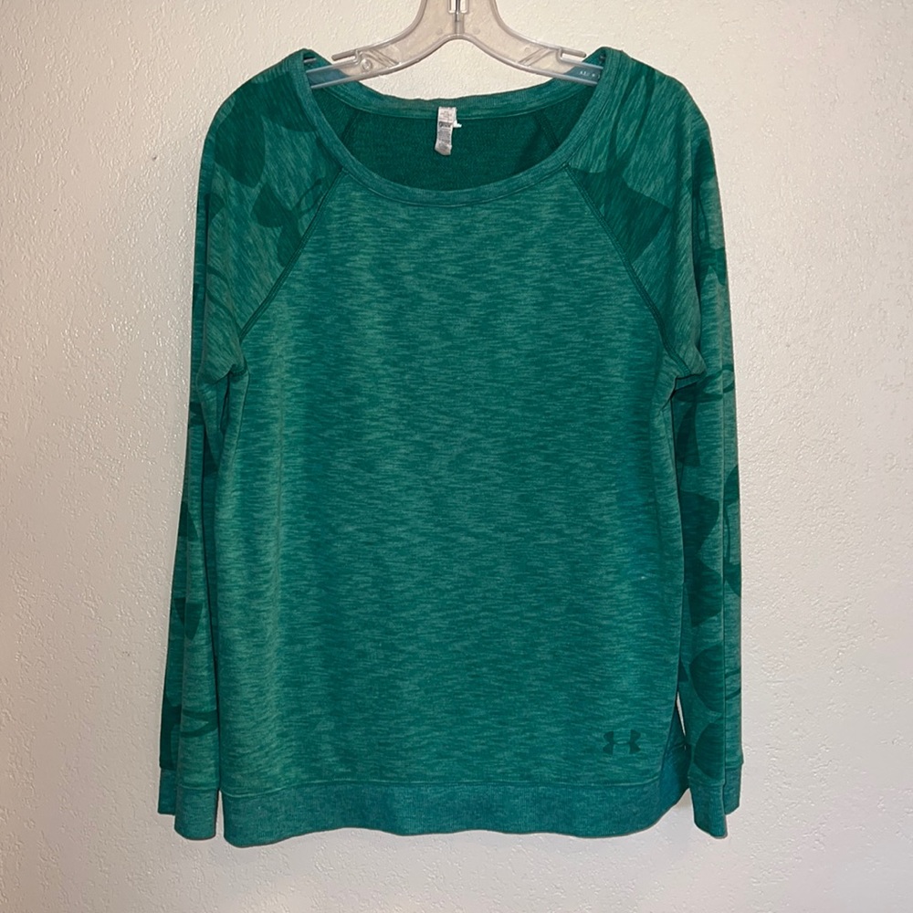 💥 $5 with any bundle! 💥 Under Armour sweatshirt, heather green, size L